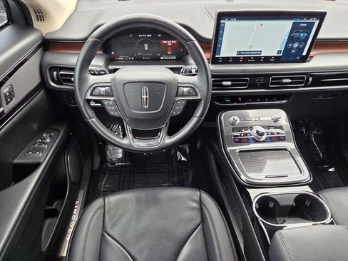 Used 2023 Lincoln Nautilus Reserve FWD image 15