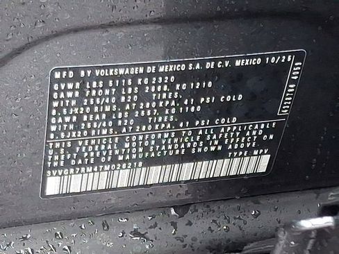 New 2026 Volkswagen Tiguan SE R-Line image 11