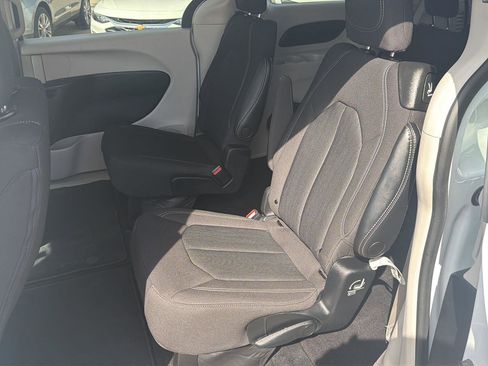 Used 2023 Chrysler Voyager LX FWD image 29