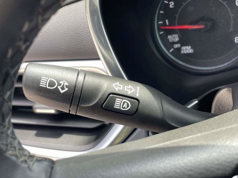 Used 2024 Chevrolet Equinox LT FWD image 18