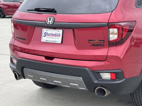 Used 2022 Honda Passport TrailSport image 6