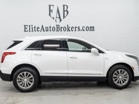 Used 2017 Cadillac XT5 Luxury w/ Driver Awareness Package AWD/4WD image 5