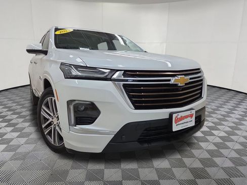 Used 2023 Chevrolet Traverse High Country w/ LPO, Floor Liner Package AWD/4WD image 2