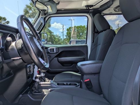 Used 2020 Jeep Gladiator Sport w/ Quick Order Package 24S AWD/4WD image 14