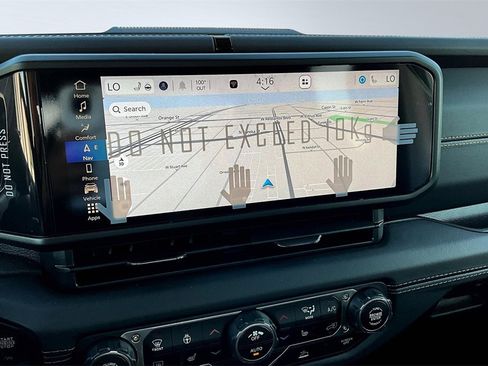 New 2025 Jeep Gladiator Sport w/ Premium Package image 7