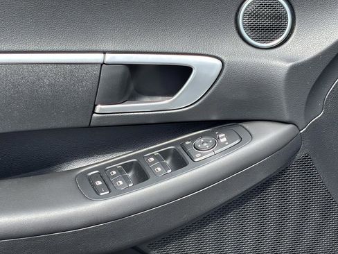 Used 2023 Hyundai Sonata SE FWD image 12
