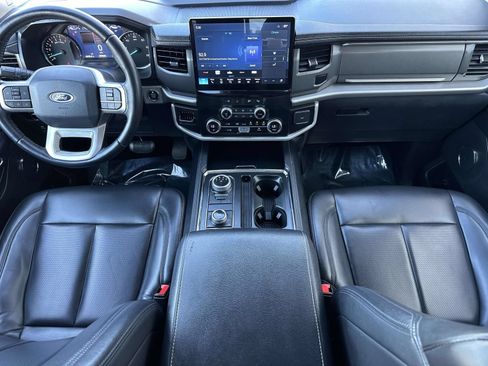 Used 2023 Ford Expedition XLT AWD/4WD image 10