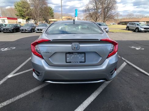 Used 2019 Honda Civic EX image 11