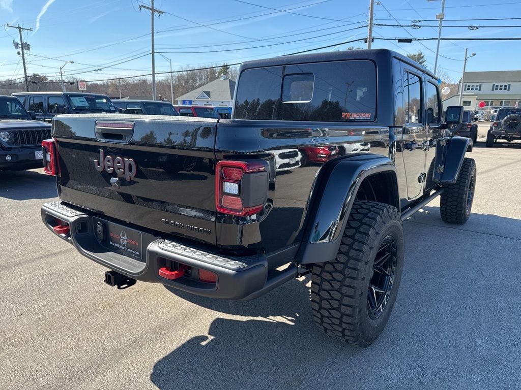 New 2026 Jeep Gladiator Rubicon w/ Technology Group AWD/4WD image 5
