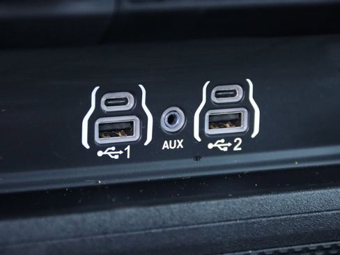 Used 2025 RAM 2500 Big Horn AWD/4WD image 37