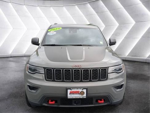 Used 2021 Jeep Grand Cherokee Trailhawk w/ Trailhawk Luxury Group AWD/4WD image 8