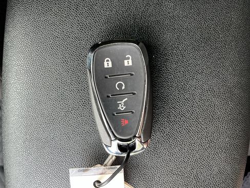 Used 2024 Chevrolet Equinox LT FWD image 30