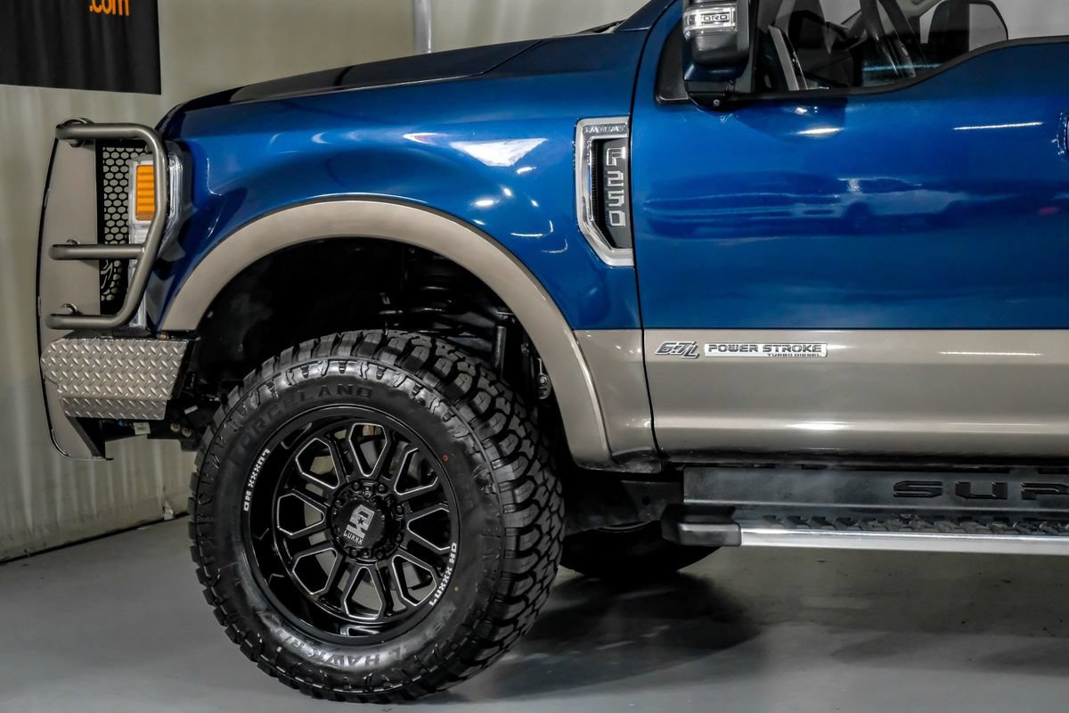 Used 2020 Ford F250 Lariat w/ Lariat Ultimate Package AWD/4WD image 12