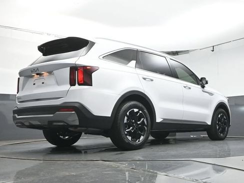 Used 2026 Kia Sorento S FWD image 35