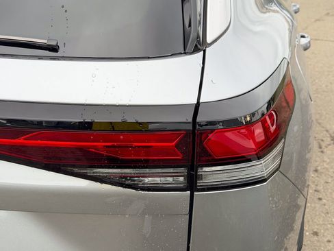 New 2026 Volkswagen Tiguan S image 7