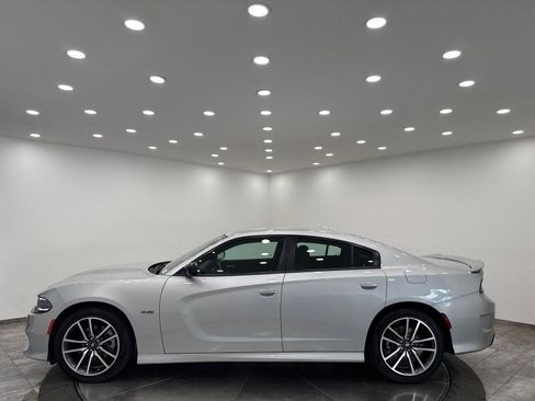 Used 2023 Dodge Charger R/T w/ Cold Weather Package image 4