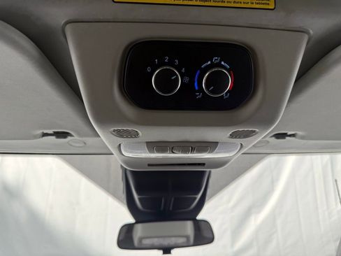 Used 2020 Ford Transit 350 XL image 33