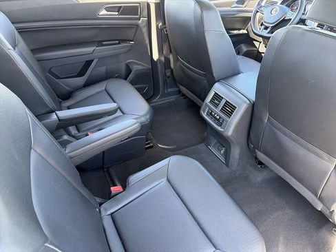 Used 2019 Volkswagen Atlas SE w/ Panoramic Sunroof Package image 15