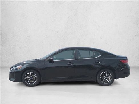 Used 2024 Nissan Sentra SV image 9