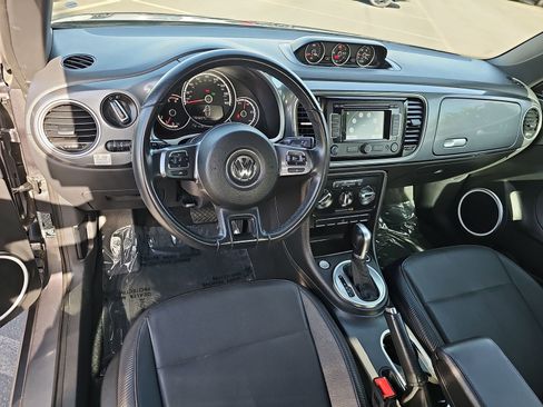 Used 2015 Volkswagen Beetle TDI FWD image 15