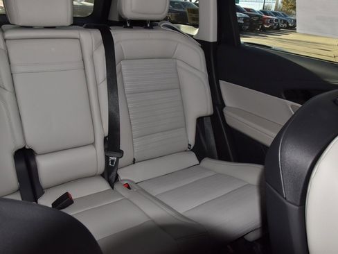 New 2026 Lincoln Nautilus Reserve image 21