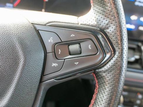 Used 2025 Chevrolet TrailBlazer RS w/ Convenience Package AWD/4WD image 26