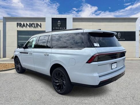 New 2026 Lincoln Navigator L Reserve AWD/4WD image 5