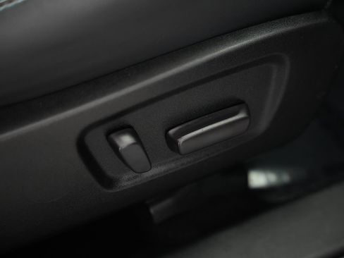 Used 2018 Toyota Highlander XLE image 57