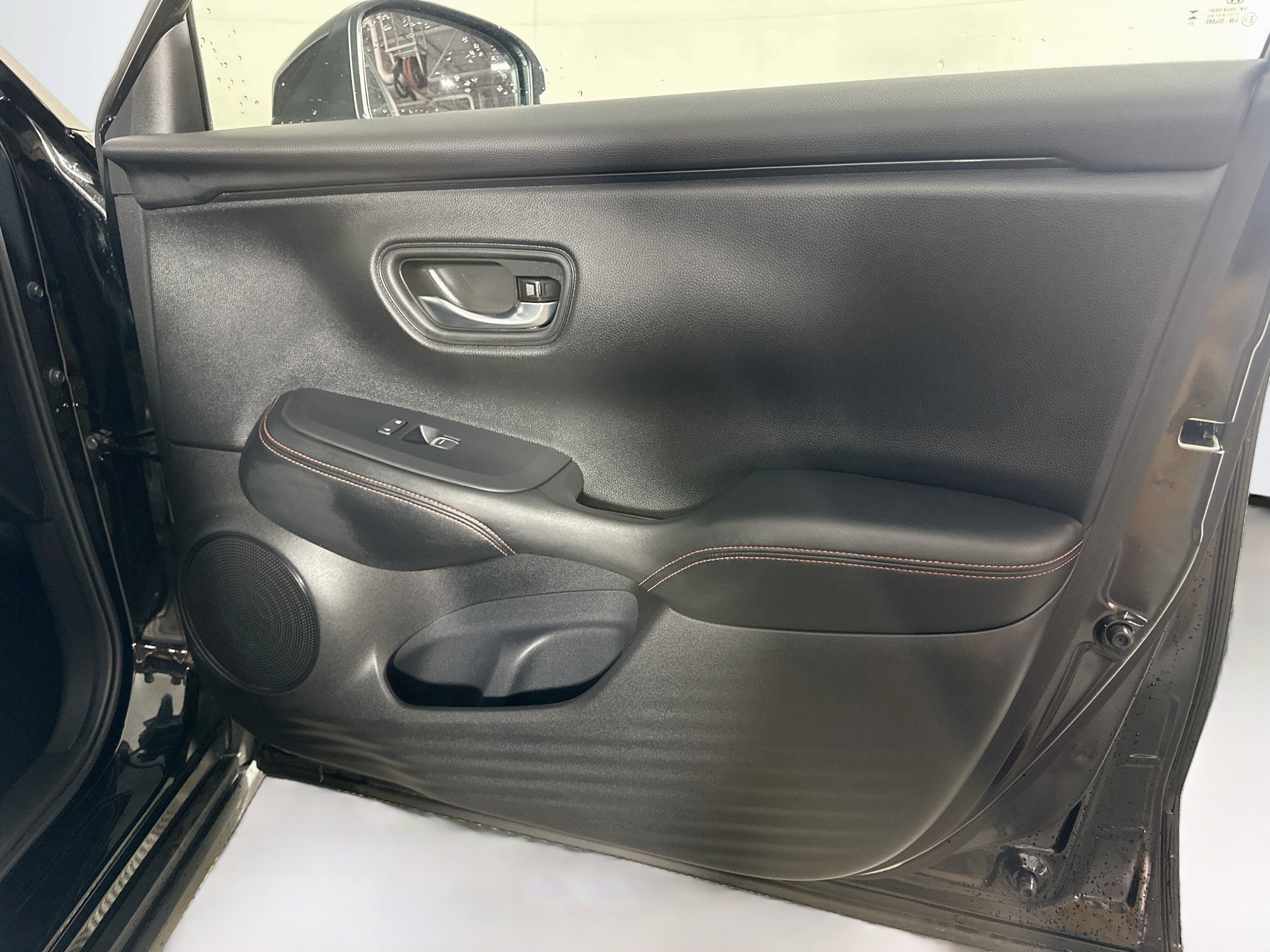 Used 2024 Honda HR-V Sport image 31