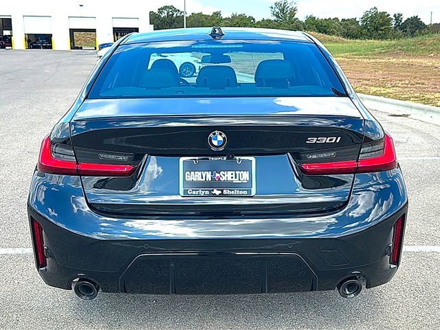 New 2026 BMW 330i Sedan w/ M Sport Package RWD image 38
