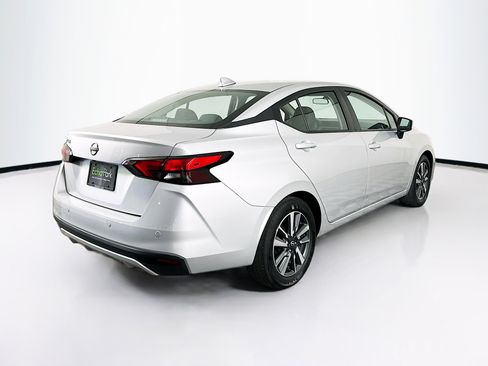 Used 2025 Nissan Versa SV FWD image 9
