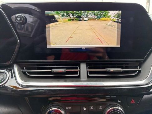 Used 2025 Chevrolet Trax RS w/ Driver Confidence Package FWD image 15