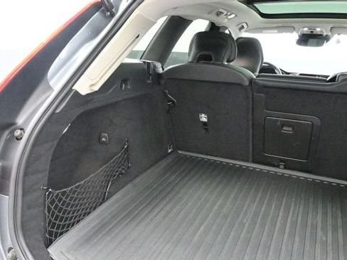 Used 2019 Volvo XC60 T6 Momentum w/ Advanced Package AWD/4WD image 20