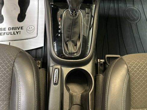 Used 2020 Buick Encore Preferred image 29