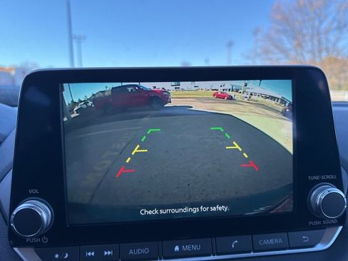 New 2025 Nissan Sentra SV image 16