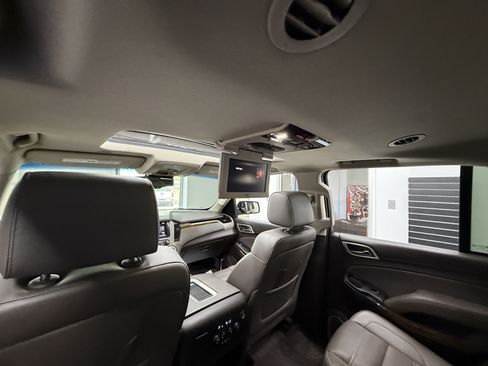 Used 2015 GMC Yukon Denali w/ Open Road Package AWD/4WD image 25