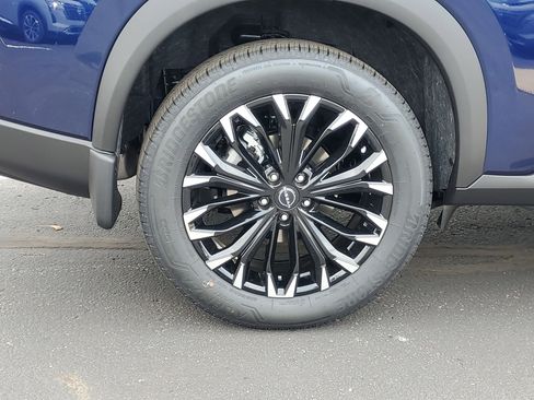 New 2026 Nissan Rogue SV AWD/4WD image 32