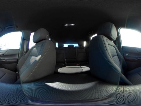 Used 2025 Chevrolet Equinox LT image 42