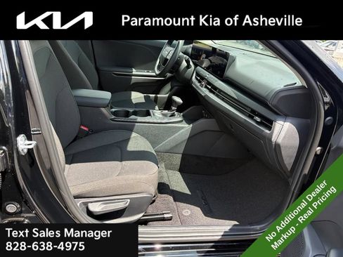 New 2026 Kia K4 FWD image 17