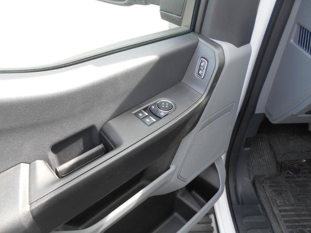 New 2024 Ford F550 4x4 Regular Cab Super Duty image 18