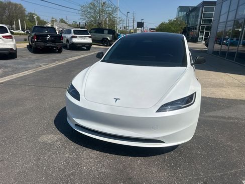 Used 2025 Tesla Model 3 Long Range RWD image 10