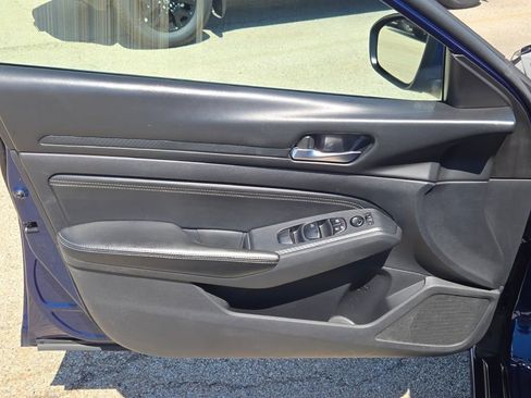 Used 2020 Nissan Altima 2.5 S FWD image 23