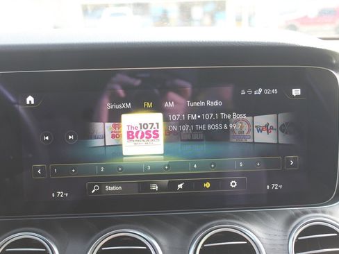 Used 2023 Mercedes-Benz E 350 4MATIC Sedan image 7