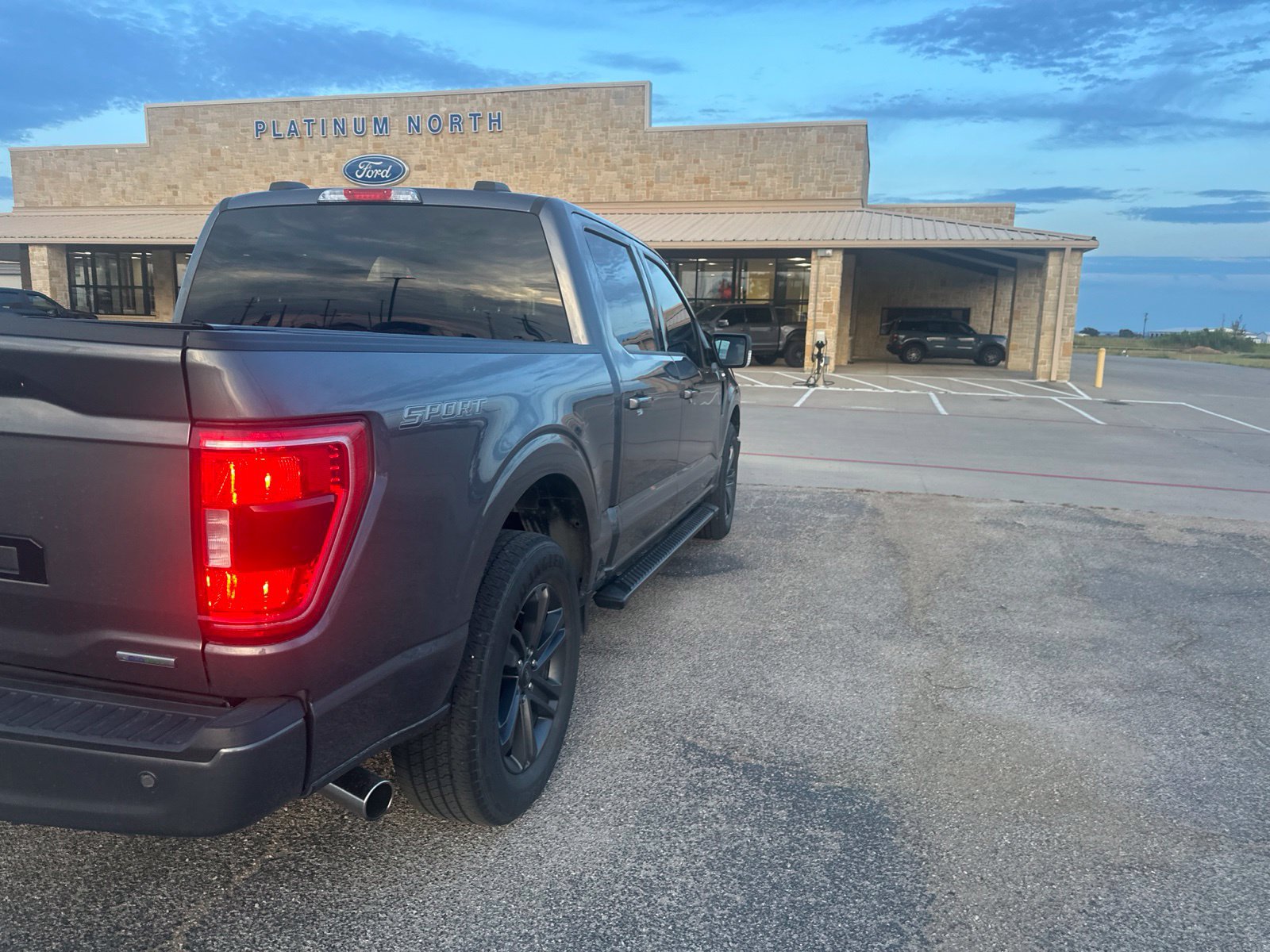 Used 2023 Ford F150 XLT w/ Equipment Group 302A High RWD image 5