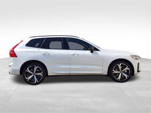 Certified 2024 Volvo XC60 T8 Ultimate w/ Protection Package Premier AWD/4WD image 14