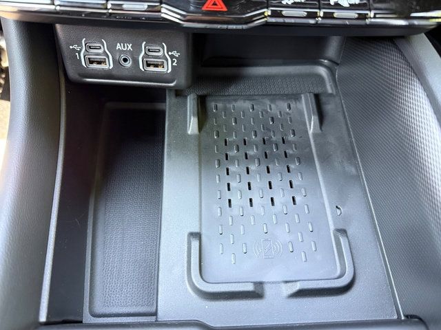 Used 2026 Dodge Durango R/T w/ Blacktop Package AWD/4WD image 32