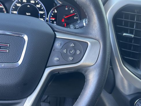 Used 2022 GMC Acadia Denali w/ Denali Ultimate Package image 19