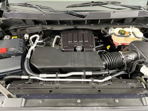 Used 2023 Chevrolet Silverado 1500 LT w/ Safety Package AWD/4WD image 30