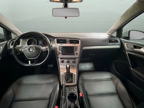 Used 2016 Volkswagen Golf SE FWD image 9