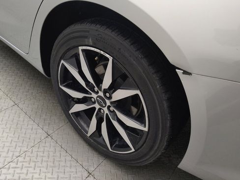 Used 2020 Chevrolet Malibu RS FWD image 31